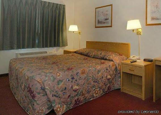Hotel 6-fresno, Ca - Yosemite Hwy 3*